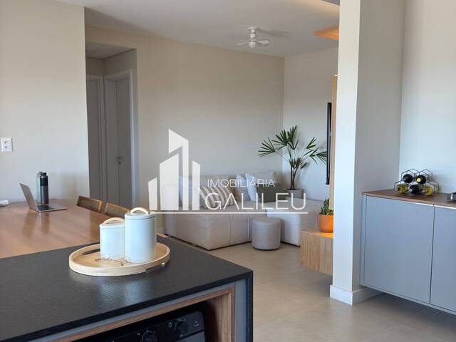 Apartamento para Venda em Campinas - 2